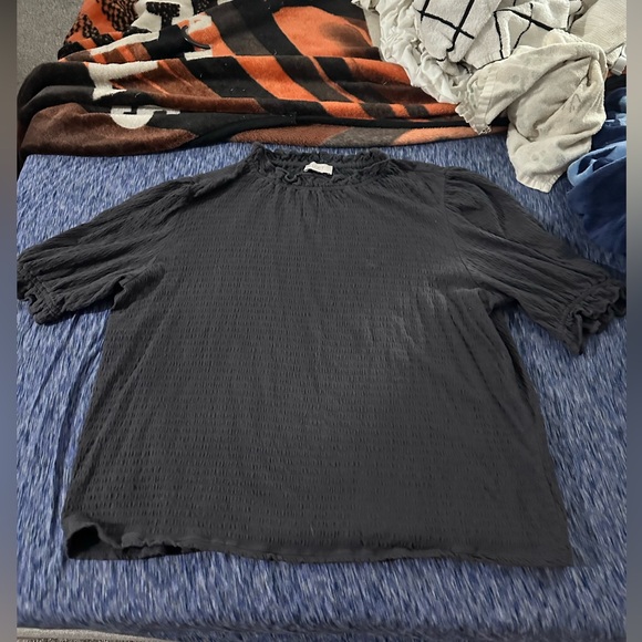 Grey loft top - Picture 1 of 3